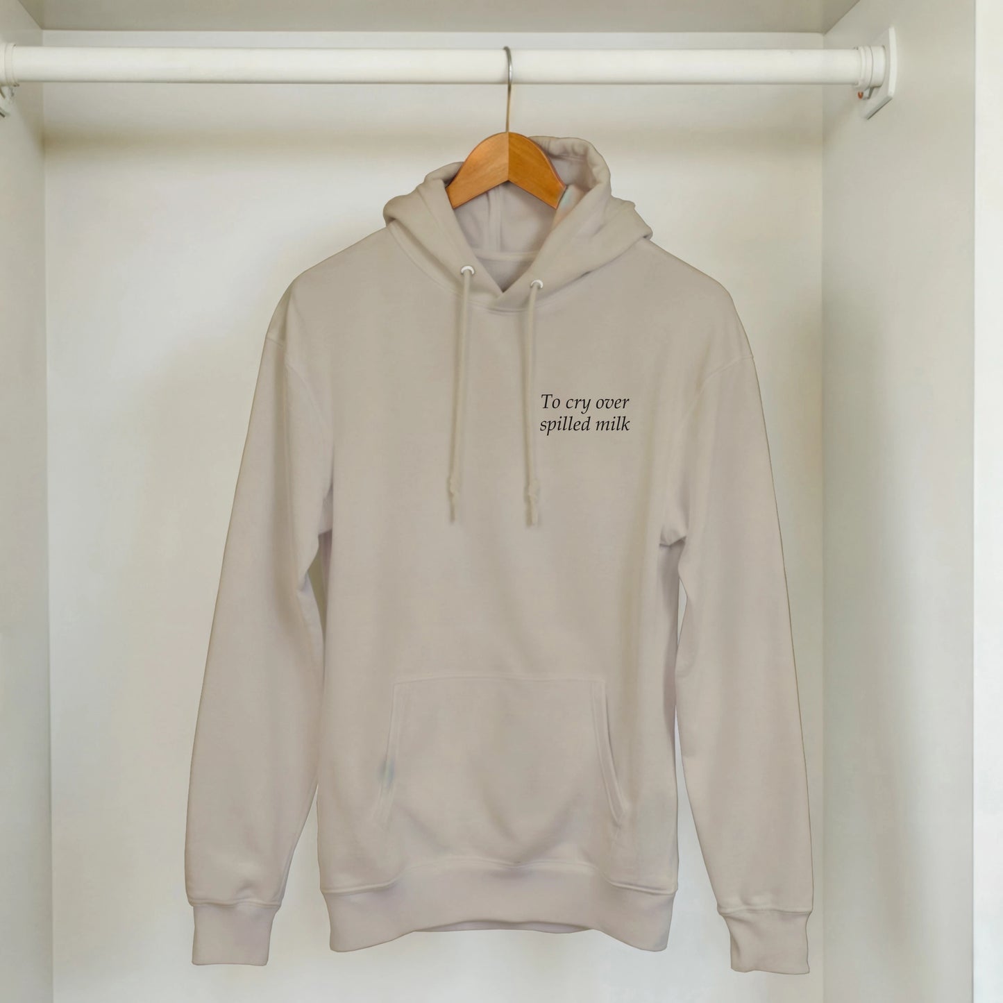 To cry over spilled milk - Hoodie